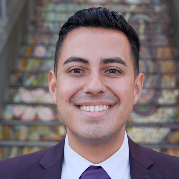 Sergi - Headshot.jpeg